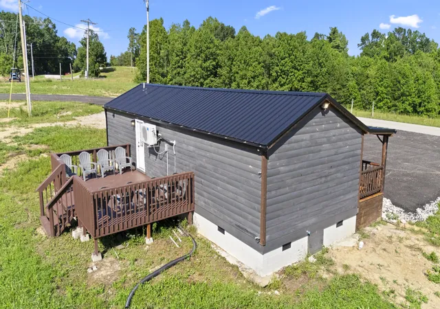 Photo 3 of Single family home for sale at 3048 Tarr Ridge Rd, Frenchburg, KY 40322 | MLS# 26024906 | Listing updated on 2026-09-10