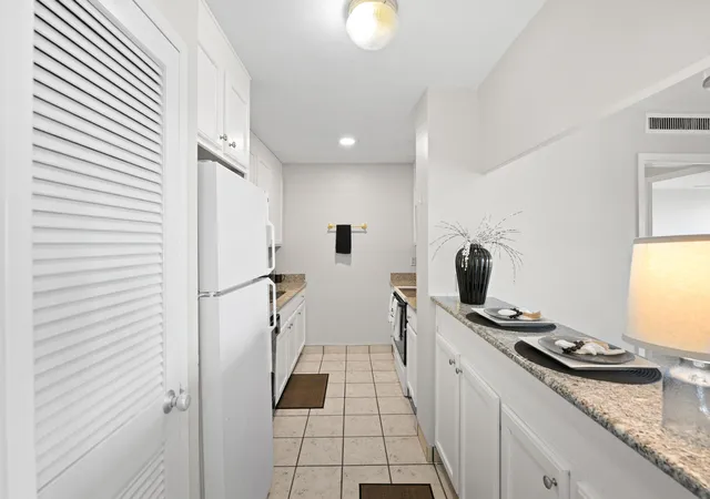 Photo 3 of Condo for sale at 2121 Nicholasville Rd #503, Lexington, KY 40503 | MLS# 26024928 | Listing updated on 2026-10-13