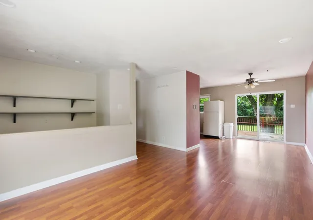 Photo 3 of Single family home for sale at 2430 Seine Rd, Lexington, KY 40504 | MLS# 26025031 | Listing updated on 2026-09-11