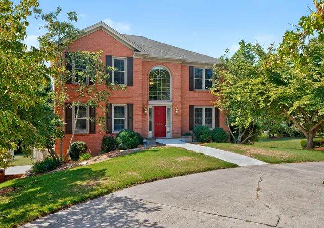 Photo 1 of Single family home for sale at 628 Grabruck St, Danville, KY 40422 | MLS# 26024922 | Listing updated on 2026-10-13