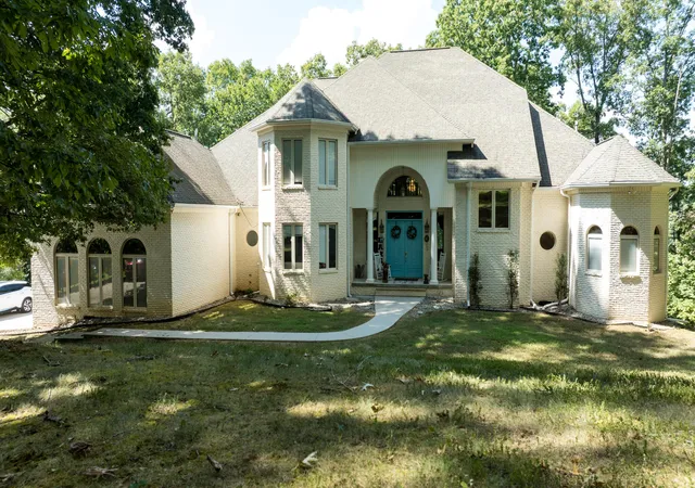 Photo 4 of Single family home for sale at 324 George St, Somerset, KY 42503 | MLS# 26025325 | Listing updated on 2026-09-14