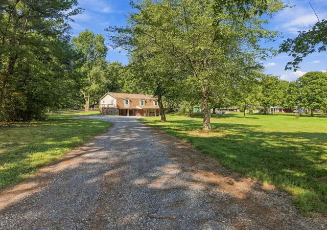 Photo 2 of Sale Pending at 1998 Murray Hwy, Benton, KY 42025 | MLS# 26025106 | Listing updated on 2026-10-19