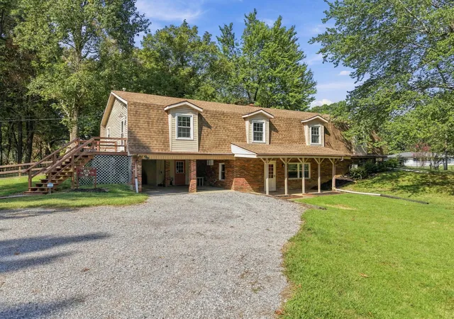 Photo 3 of Sale Pending at 1998 Murray Hwy, Benton, KY 42025 | MLS# 26025106 | Listing updated on 2026-10-19