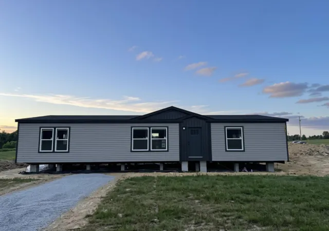 Photo 1 of Single family home for sale at 3678 Finley Ridge Rd, Campbellsville, KY 42718 | MLS# 26024987 | Listing updated on 2026-09-11
