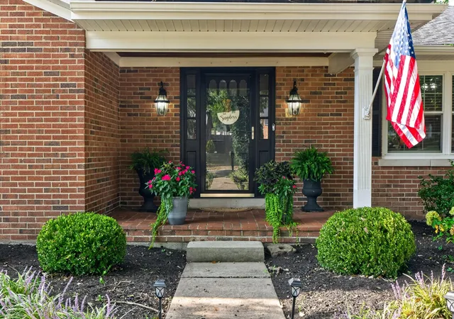 Photo 2 of Single family home for sale at 202 Natchez Tr, Nicholasville, KY 40356 | MLS# 26024961 | Listing updated on 2026-09-13