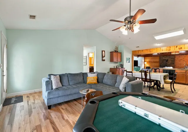 Photo 3 of Single family home for sale at 158 Ridgewood Cir, Somerset, KY 42503 | MLS# 26025076 | Listing updated on 2026-09-11