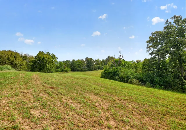 Photo 3 of Land for sale at 350 Meadow Lake Dr, Lancaster, KY 40444 | MLS# 26025152 | Listing updated on 2026-09-12