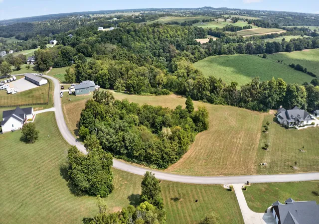 Photo 4 of Land for sale at 350 Meadow Lake Dr, Lancaster, KY 40444 | MLS# 26025152 | Listing updated on 2026-09-12