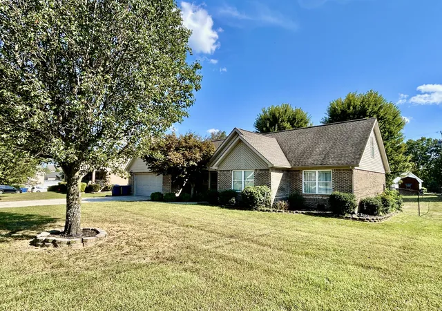 Photo 1 of Single family home for sale at 254 Observation Pointe Dr, Somerset, KY 42503 | MLS# 26025055 | Listing updated on 2026-09-14