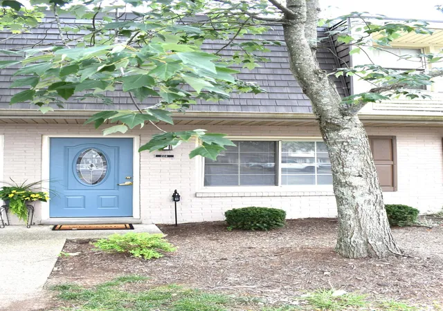 Photo 1 of Condo for sale at 204 Regency Point Path, Lexington, KY 40503 | MLS# 26024977 | Listing updated on 2026-09-14