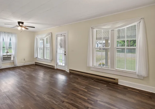 Photo 2 of Single family home for sale at 244 Walnut St, Monticello, KY 42633 | MLS# 26025005 | Listing updated on 2026-09-11