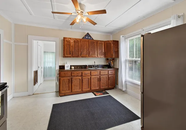 Photo 3 of Single family home for sale at 244 Walnut St, Monticello, KY 42633 | MLS# 26025005 | Listing updated on 2026-09-11