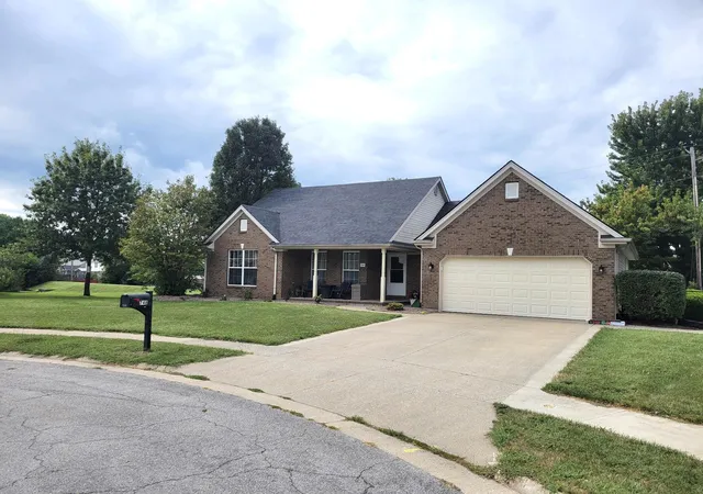 Photo 2 of Single family home for sale at 748 Eureka Dr, Versailles, KY 40383 | MLS# 26025077 | Listing updated on 2026-09-14
