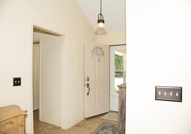 Photo 3 of Sale Pending at 748 Eureka Dr, Versailles, KY 40383 | MLS# 26025077 | Listing updated on 2026-10-13