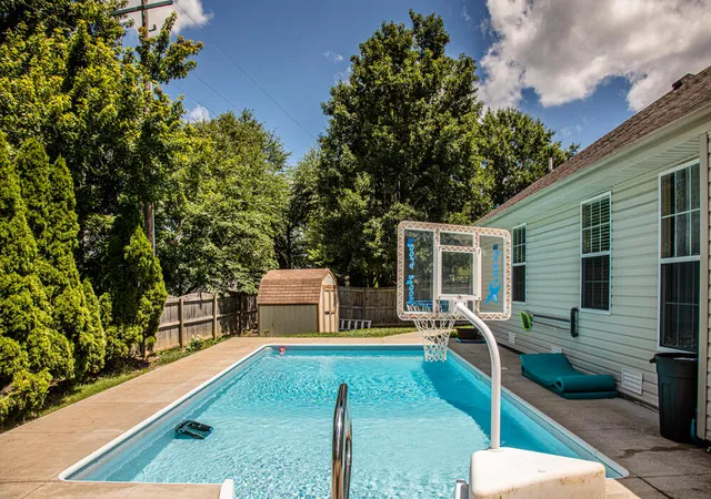 Photo 4 of Single family home for sale at 748 Eureka Dr, Versailles, KY 40383 | MLS# 26025077 | Listing updated on 2026-09-14