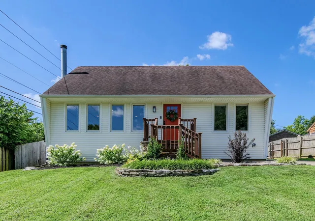 Single family home for sale at 878 Bordallo Dr, Lexington, KY 40514 | MLS# 26025014