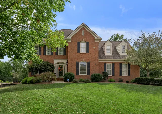 Photo 1 of Single family home for sale at 2233 Broadhead Pl, Lexington, KY 40515 | MLS# 26025175 | Listing updated on 2026-09-14