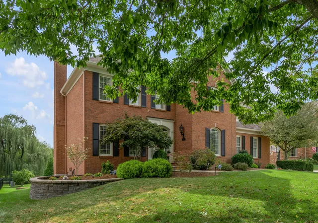 Photo 3 of Single family home for sale at 2233 Broadhead Pl, Lexington, KY 40515 | MLS# 26025175 | Listing updated on 2026-09-14