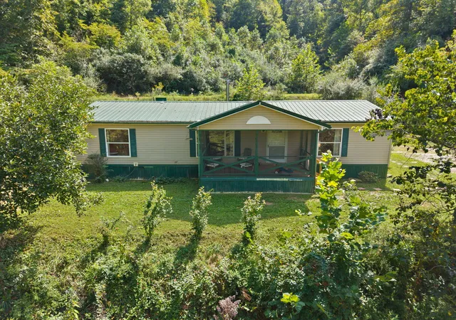 Photo 1 of Sale Pending at 2724 State Route 580, Oil Springs, KY 41238 | MLS# 26025012 | Listing updated on 2026-10-25
