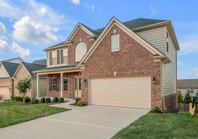 Photo 2 of Single family home for sale at 2716 Kearney Crk Ln, Lexington, KY 40511 | MLS# 26025540 | Listing updated on 2026-10-13
