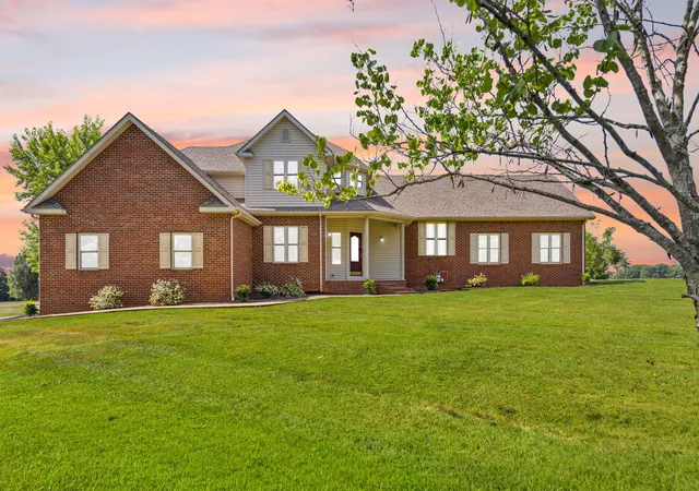 Photo 1 of Single family home for sale at 354 Hidden Meadows Dr, Campbellsville, KY 42718 | MLS# 26025022 | Listing updated on 2026-10-13