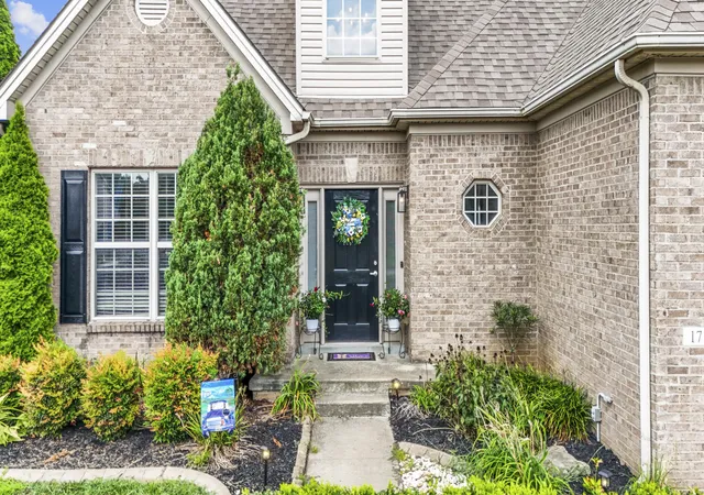 Photo 3 of Single family home for sale at 172 Hawthorne Dr, Georgetown, KY 40324 | MLS# 26025059 | Listing updated on 2026-09-14