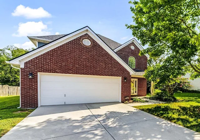 Photo 1 of Sale Pending at 154 Primrose Cir, Richmond, KY 40475 | MLS# 26025039 | Listing updated on 2026-09-19