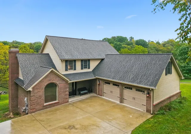Photo 2 of Single family home for sale at 210 Mallard Point Ct, Georgetown, KY 40324 | MLS# 26025404 | Listing updated on 2026-10-18