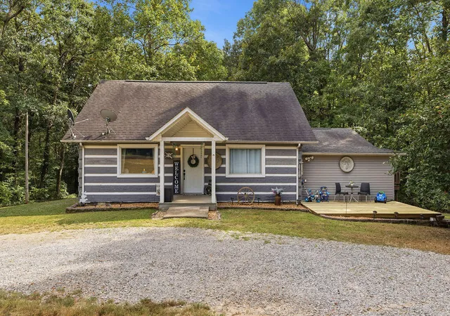 Photo 1 of Single family home for sale at 2709 Dooms Chapel Rd, Symsonia, KY 42082 | MLS# 26025049 | Listing updated on 2026-09-11