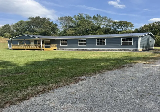 Photo 3 of Sale Pending at 108 Bakerton Rd, Burkesville, KY 42717 | MLS# 26025037 | Listing updated on 2026-09-28
