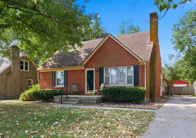 Photo 1 of Single family home for sale at 564 Saint Anthony Dr, Lexington, KY 40505 | MLS# 26025044 | Listing updated on 2026-09-11