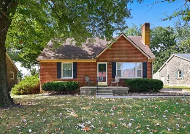 Photo 3 of Single family home for sale at 564 Saint Anthony Dr, Lexington, KY 40505 | MLS# 26025044 | Listing updated on 2026-09-11