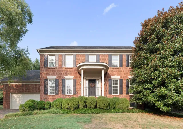 Photo 2 of Single family home for sale at 2197 Taborlake Cir, Lexington, KY 40502 | MLS# 26025042 | Listing updated on 2026-09-11