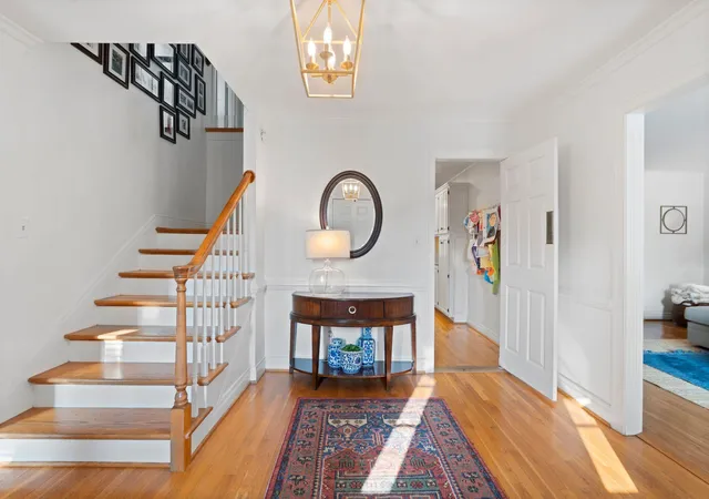 Photo 3 of Single family home for sale at 2197 Taborlake Cir, Lexington, KY 40502 | MLS# 26025042 | Listing updated on 2026-09-11