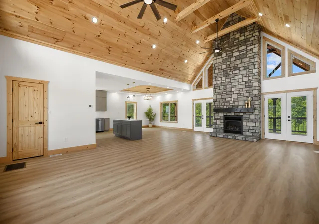 Photo 2 of Single family home for sale at 300 Wildcat Ridge Ln, Rogers, KY 41365 | MLS# 26025098 | Listing updated on 2026-09-11