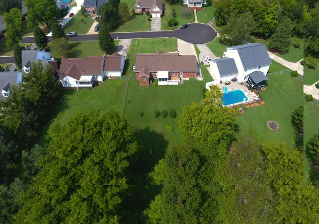 Photo 3 of Single family home for sale at 3650 N Brian Ave, Paducah, KY 42001 | MLS# 26025196 | Listing updated on 2026-09-13