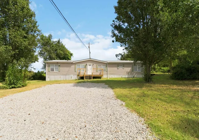 Single family home for sale at 4210 Slate Branch Rd, Somerset, KY 42503 | MLS# 26025073