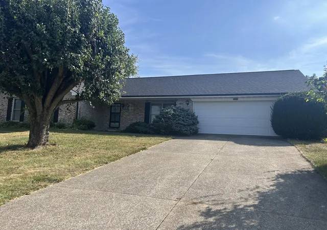 Single family home for sale at 1014 Hunters Run, Somerset, KY 42501 | MLS# 26025069