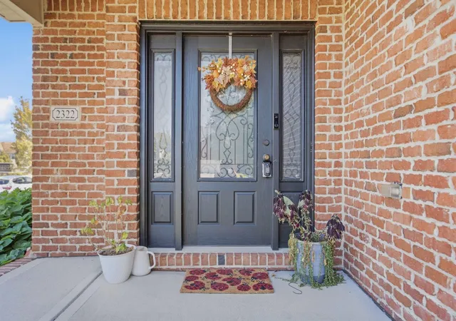 Photo 3 of Single family home for sale at 2322 Patchen Wilkes Dr, Lexington, KY 40509 | MLS# 26025143 | Listing updated on 2026-10-13