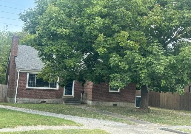 Single family home for sale at 355 Bob O Link Dr, Lexington, KY 40503 | MLS# 26025083
