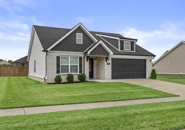 Photo 3 of Single family home for sale at 309 Pageant Dr, Richmond, KY 40475 | MLS# 26025285 | Listing updated on 2026-10-17