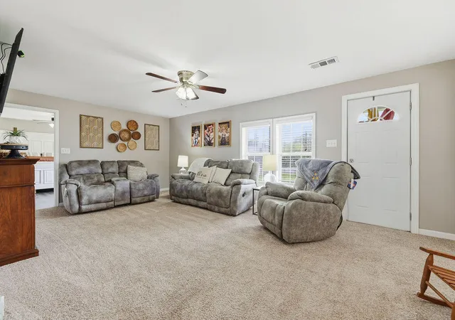 Photo 3 of Single family home for sale at 4359 State Route 1241, Hickory, KY 42051 | MLS# 26025306 | Listing updated on 2026-10-12