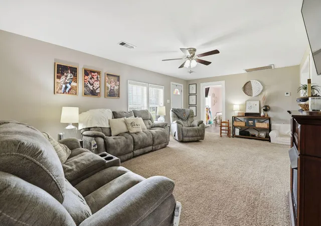 Photo 4 of Single family home for sale at 4359 State Route 1241, Hickory, KY 42051 | MLS# 26025306 | Listing updated on 2026-10-12