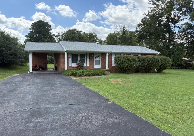Photo 1 of Sale Pending at 120 Maple Dr, Paducah, KY 42003 | MLS# 26025253 | Listing updated on 2026-09-19