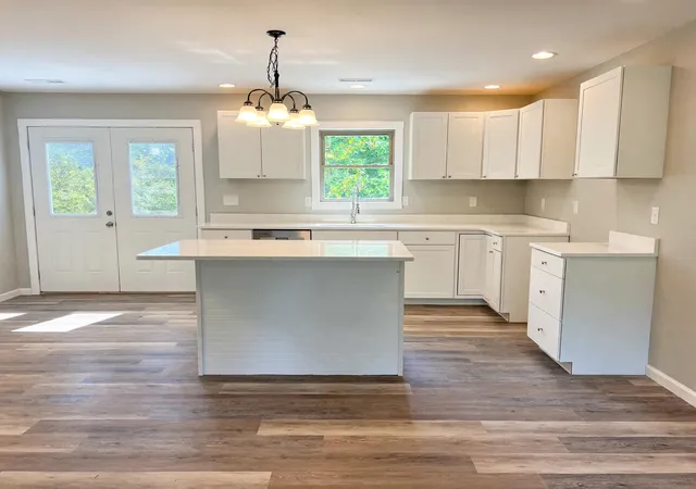 Photo 2 of Single family home for sale at 114 Boilermaker Rd, Cadiz, KY 42211 | MLS# 26025107 | Listing updated on 2026-09-11