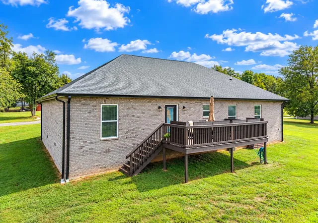 Photo 4 of Sale Pending at 22 E Barrington Dr, Somerset, KY 42503 | MLS# 26025113 | Listing updated on 2026-09-13
