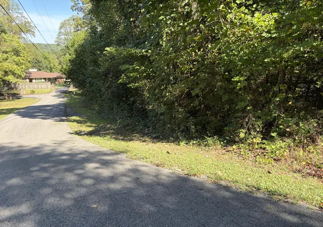 Photo 3 of Land for sale at 0000 Mountain View Rd, Williamsburg, KY 40769 | MLS# 26025331 | Listing updated on 2026-09-15