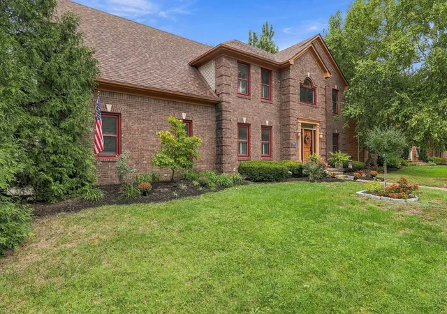 Photo 3 of Single family home for sale at 3989 Palomar Blvd, Lexington, KY 40513 | MLS# 26025158 | Listing updated on 2026-10-20