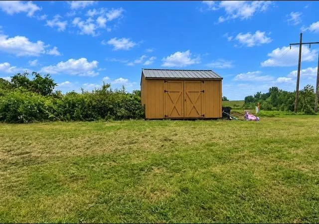 Photo 3 of Single family home for sale at 6401 Mt Zion Rd, East Bernstadt, KY 40729 | MLS# 26025164 | Listing updated on 2026-09-23