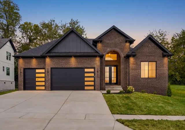 Single family home for sale at 1000 Shelburne Way, Nicholasville, KY 40356 | MLS# 26025191